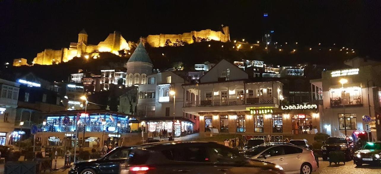 Royal Hotel Tbilisi Exteriör bild