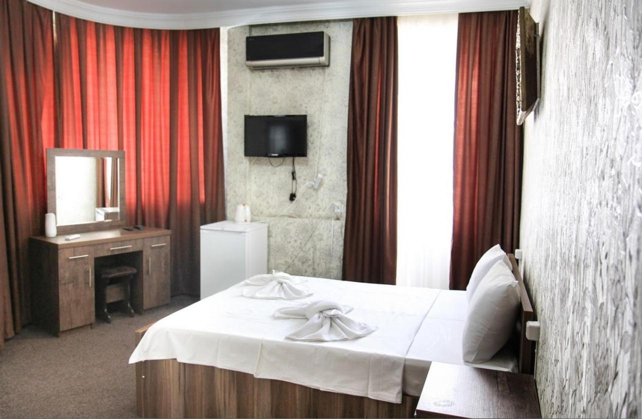 Royal Hotel Tbilisi Exteriör bild