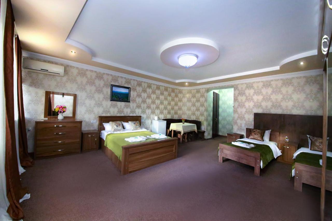 Royal Hotel Tbilisi Exteriör bild