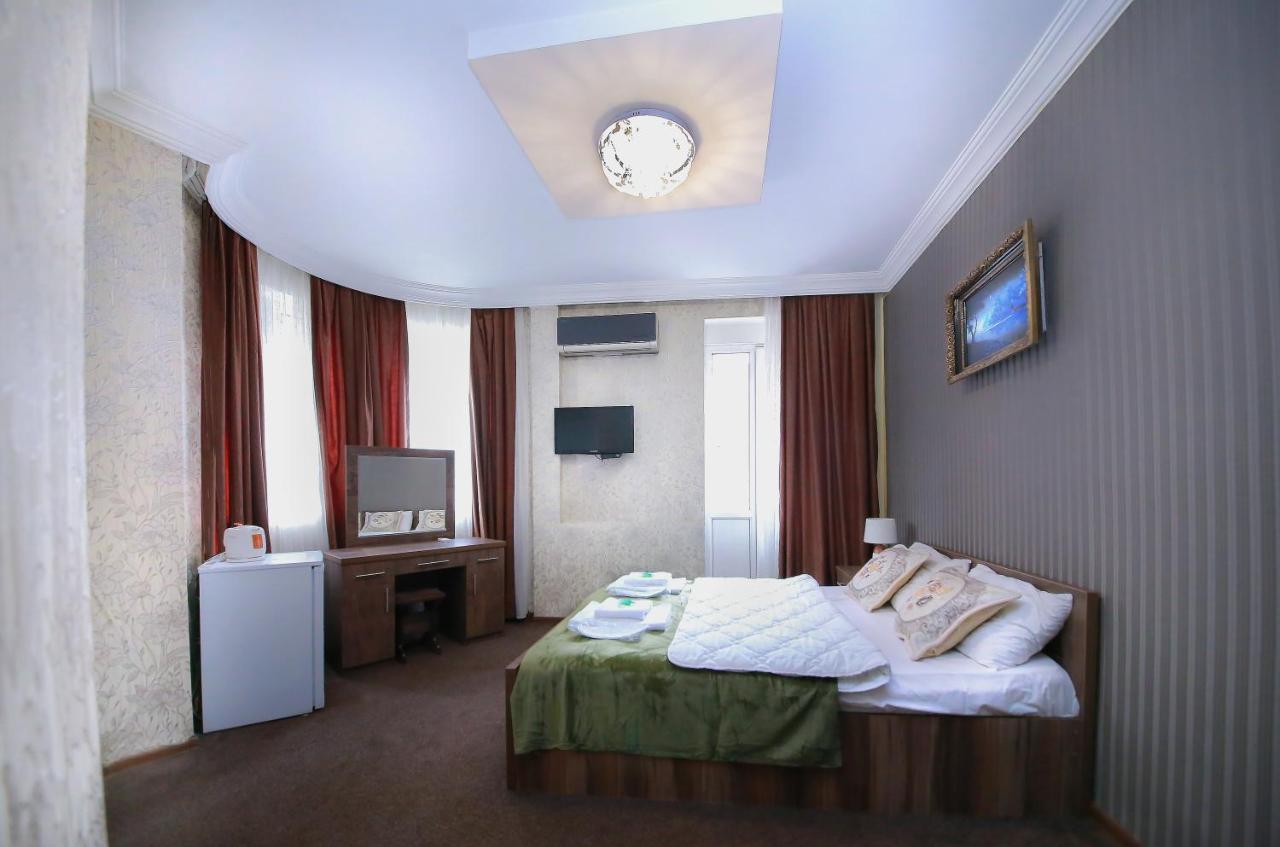 Royal Hotel Tbilisi Exteriör bild